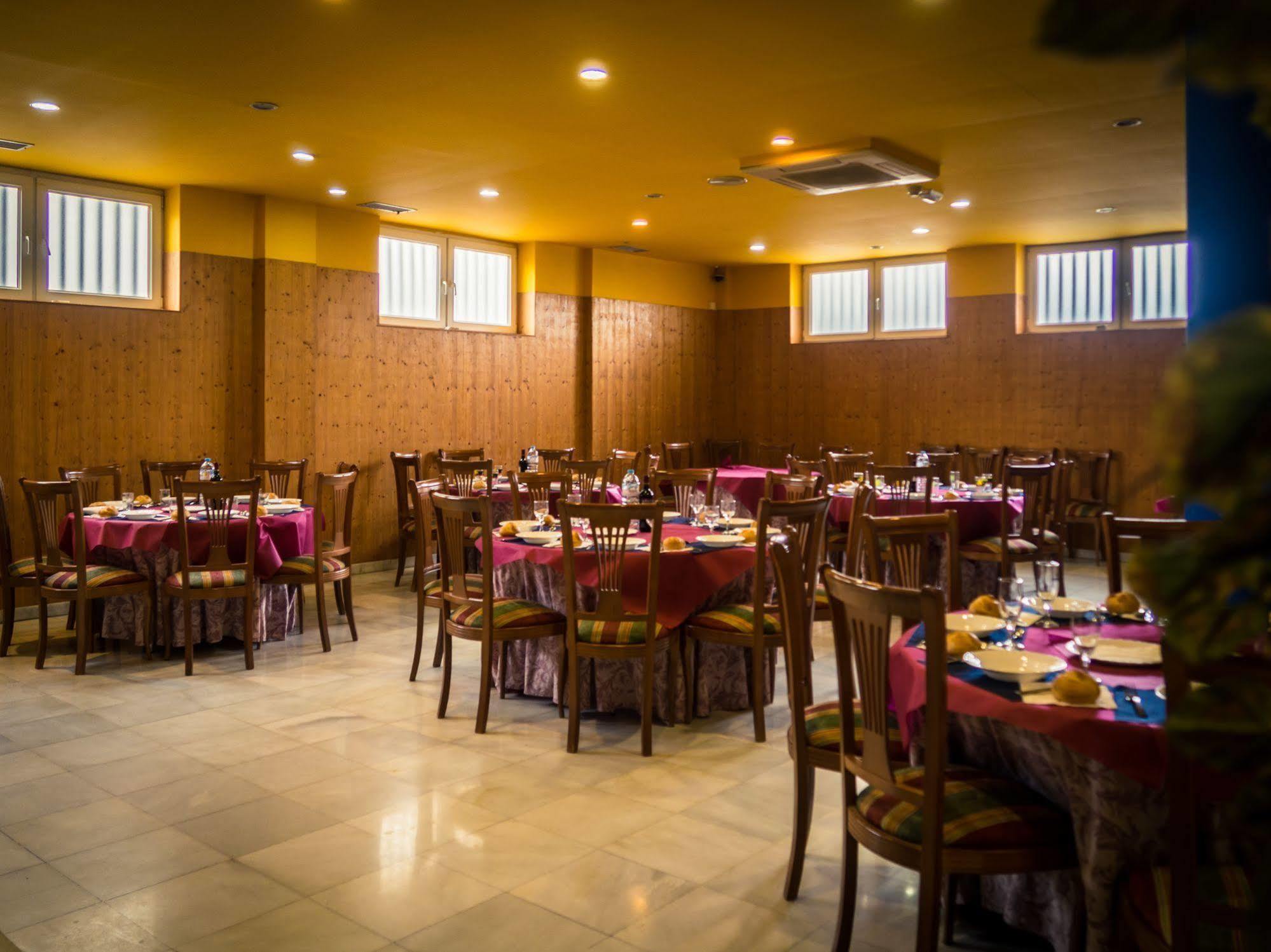 Hotel Bezana Santa Cruz De Bezana